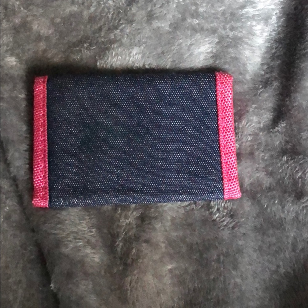 Wallet - Picture 3 of 3